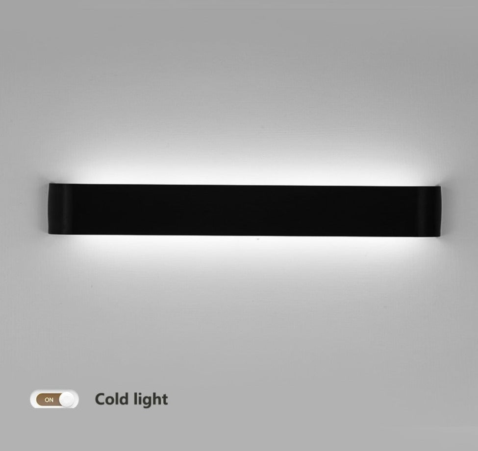 Aluminum wall light