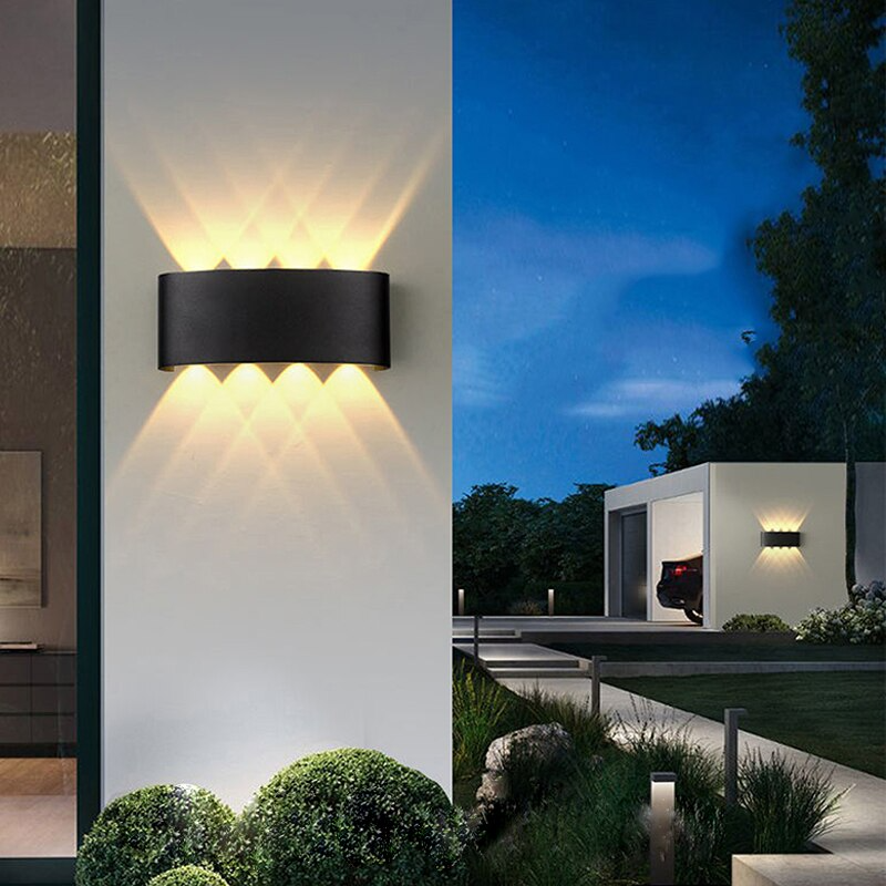 Indoor/outdoor wall light 